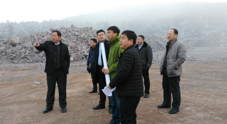 仟億達與葫蘆島市領(lǐng)導(dǎo)不畏嚴(yán)寒，共同實地考察勘測及選址